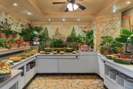 Green Garden Resort & Suites - 44