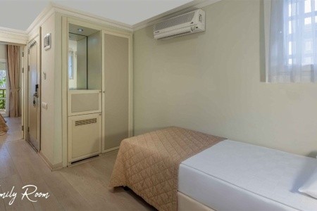 Emelda Sun Club - 11