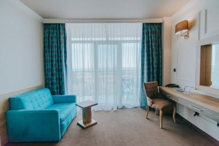 Bulharsko Slnečné Pobrežie Tiara Beach 15 dňový pobyt All Inclusive Letecky Letisko: Bratislava August 2026 (23/08/26- 6/09/26)