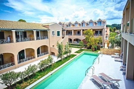 Amour Holiday Resort - 4