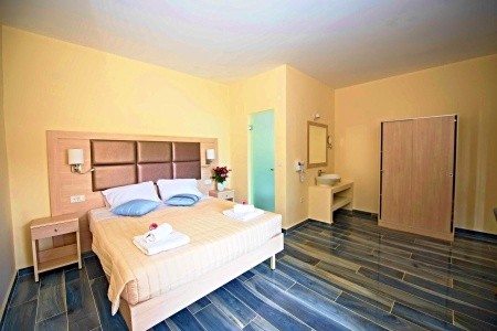 Amour Holiday Resort - 11