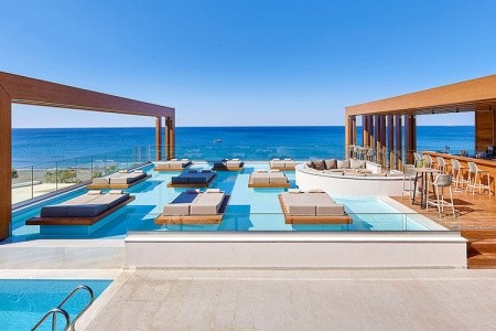Enorme Santanna Beach