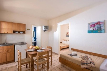 Dia Apartments