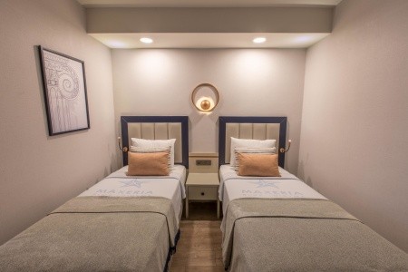 Maxeria Blue Didyma - 131