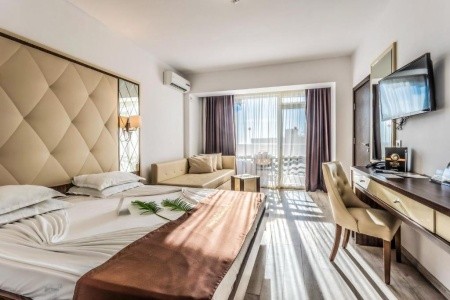 Bulharsko Zlaté Piesky Prestige Deluxe Aquapark Club 8 dňový pobyt All Inclusive Letecky Letisko: Bratislava July 2026 ( 2/07/26- 9/07/26)