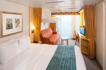 Svet  Enchantment Of The Seas 6 dňový pobyt Plná penzia Vlastná February 2026 (28/02/26- 5/03/26)