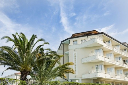 Taliansko Toskánsko Grand Hotel 8 dňový pobyt Raňajky Vlastná máj 2023 (27/05/23- 3/06/23)