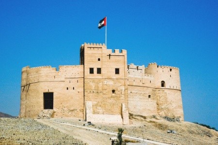 Spojené arabské emiráty Fujairah Fujairah Rotana Resort And Spa 5 dňový pobyt Raňajky Letecky Letisko: Praha June 2025 (15/06/25-19/06/25)