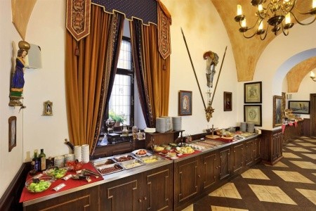 Česká republika Južné Čechy Růže 3 dňový pobyt Raňajky Vlastná January 2026 ( 7/01/26- 9/01/26)