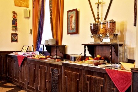 Česká republika Južné Čechy Růže 3 dňový pobyt Raňajky Vlastná January 2026 ( 7/01/26- 9/01/26)