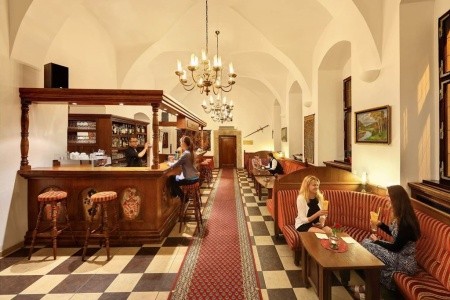 Česká republika Južné Čechy Růže 3 dňový pobyt Raňajky Vlastná January 2026 ( 7/01/26- 9/01/26)