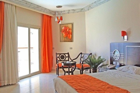 Sphinx Aqua Park Beach Resort - 11