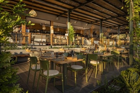 Chorvátsko Hvar Valamar Trim Sunny Apartments 12 dňový pobyt Polpenzia Letecky Letisko: Praha August 2025 (20/08/25-31/08/25)