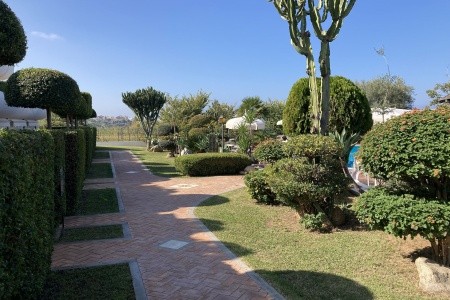 Taliansko Kalábria Residence Tirreno 7 dňový pobyt Polpenzia Letecky Letisko: Praha July 2026 ( 3/07/26- 9/07/26)