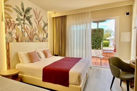 Taliansko Kalábria Residence Tirreno 7 dňový pobyt Polpenzia Letecky Letisko: Praha July 2026 ( 3/07/26- 9/07/26)