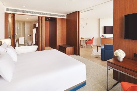 Spojené arabské emiráty Dubaj Ja The Resort - Ja Lake View Hotel 9 dňový pobyt Polpenzia Letecky Letisko: Bratislava February 2026 ( 5/02/26-13/02/26)