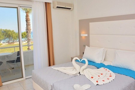 Costa Angela Beach - 4