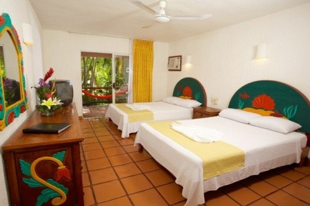 Tukan Hotel & Beach Club / Moongate - 9