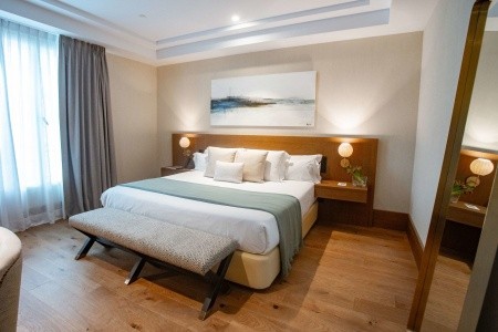 Španielsko Costa Del Sol Soho Boutique Equitativa (Malaga) 6 dňový pobyt Raňajky Letecky Letisko: Viedeň June 2026 (30/06/26- 5/07/26)