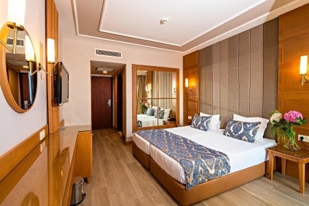 Royal Atlantis Beach - 6