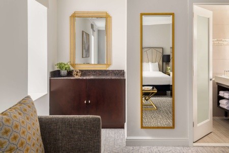 Martinique New York On Broadway, Curio Collection By Hilton - 42