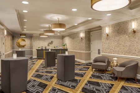 Martinique New York On Broadway, Curio Collection By Hilton - 55