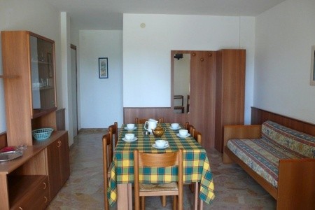 Auroa Apartman