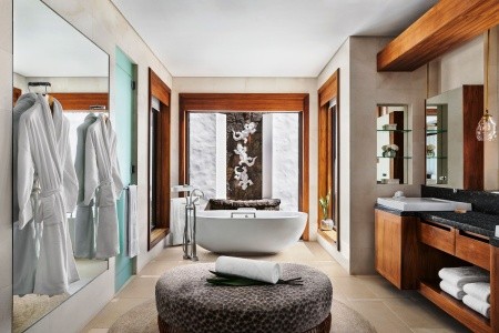 Maurícius Belle Mare Shangri-La's Le Touessrok Resort & Spa 14 dňový pobyt Polpenzia Letecky Letisko: Praha July 2026 (19/07/26- 1/08/26)