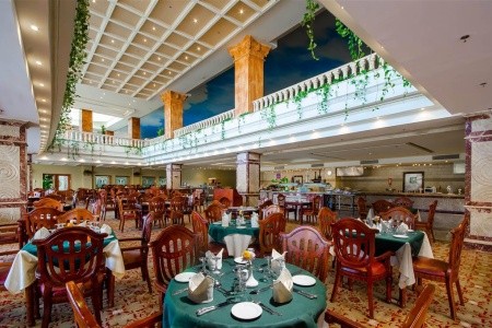 Egypt Hurghada Titanic Palace Resort 8 dňový pobyt All Inclusive Letecky Letisko: Piešťany máj 2023 (30/05/23- 6/06/23)
