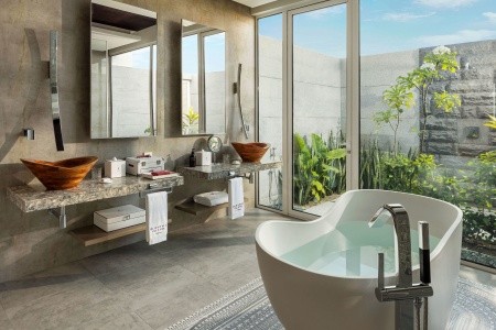 Maldivy Severný Atol Male Jumeirah Maldives Olhahali 13 dňový pobyt Plná penzia Letecky Letisko: Praha August 2026 (28/08/26- 9/09/26)