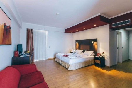 Madeira Funchal Muthu Raga Madeira 10 dňový pobyt Polpenzia Letecky Letisko: Budapešť January 2026 (27/01/26- 5/02/26)