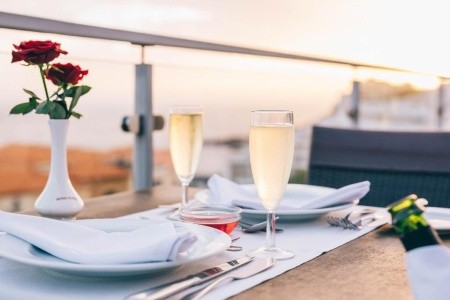 Madeira Funchal Muthu Raga Madeira 10 dňový pobyt Polpenzia Letecky Letisko: Budapešť January 2026 (27/01/26- 5/02/26)