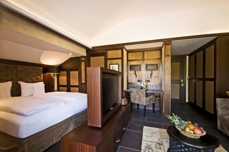 Lindner Hotel Mallorca Portals Nous, Part Of Jdv By Hyatt