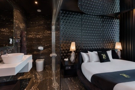 Hugo’s Boutique - 38