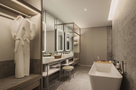 Pan Pacific Orchard - 39