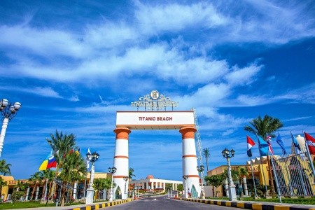 Titanic Beach Spa & Aquapark - 25