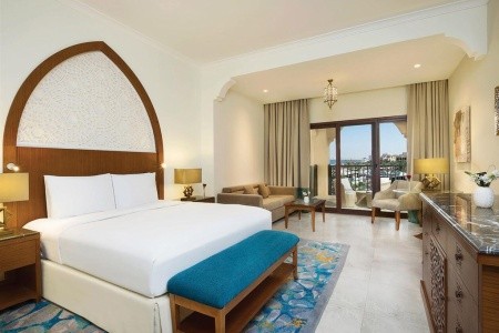 Spojené arabské emiráty Ras Al Khaimah Doubletree By Hilton & Spa Marjan Island 13 dňový pobyt All Inclusive Letecky Letisko: Viedeň March 2025 ( 5/03/25-17/03/25)