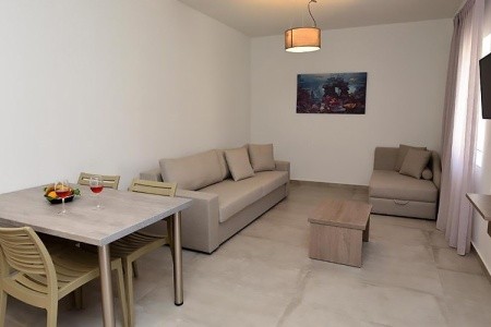 Blue Horizon Apartments - 20