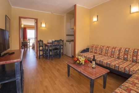 Kanárske ostrovy Tenerife Hovima Jardin Caleta 12 dňový pobyt Polpenzia Letecky Letisko: Budapešť december 2023 (13/12/23-24/12/23)
