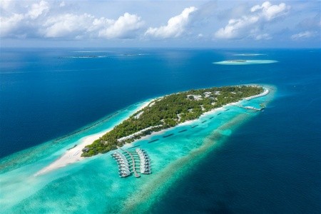 Dhigali Maldives Island Resort