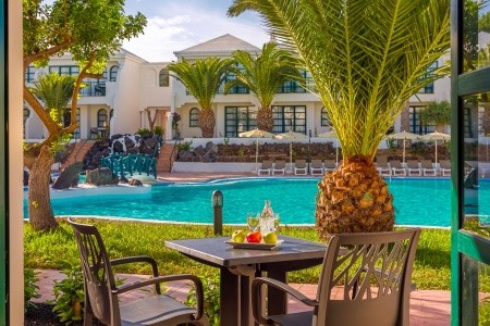 Kanárske ostrovy Fuerteventura H10 Ocean Suites 8 dňový pobyt Polpenzia Letecky Letisko: Praha October 2025 ( 9/10/25-16/10/25)