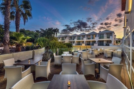 Kanárske ostrovy Fuerteventura H10 Ocean Suites 8 dňový pobyt Polpenzia Letecky Letisko: Praha October 2025 ( 9/10/25-16/10/25)