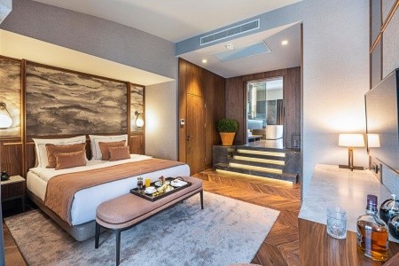 Rixos Sungate