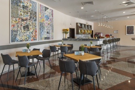 Bulharsko Slnečné Pobrežie Melia Sunny Beach Resort 15 dňový pobyt All Inclusive Letecky Letisko: Praha June 2025 (17/06/25- 1/07/25)