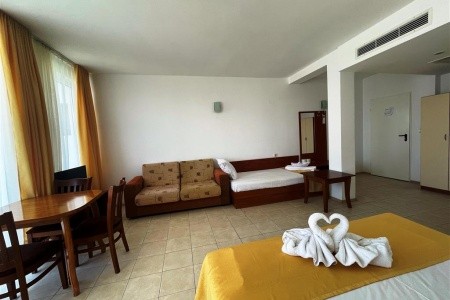 Bulharsko Kiten Onyx 10 dňový pobyt Raňajky Vlastná July 2026 ( 6/07/26-15/07/26)