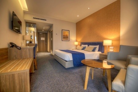 Malta Sliema The Waterfront 5 dňový pobyt Raňajky Letecky Letisko: Viedeň July 2026 ( 1/07/26- 5/07/26)