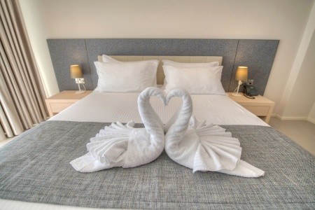 Malta Sliema The Waterfront 5 dňový pobyt Raňajky Letecky Letisko: Viedeň July 2026 ( 1/07/26- 5/07/26)