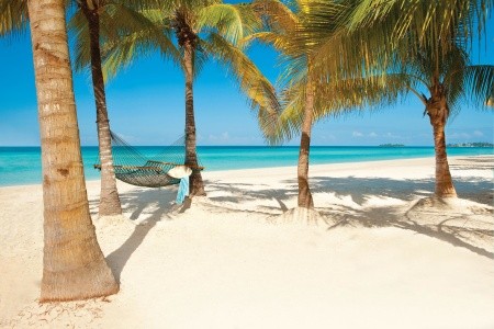 Couples Swept Away - 25