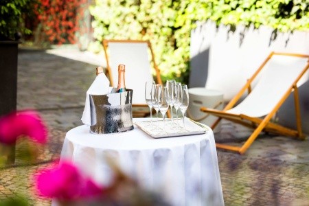 Česká republika Praha a okolie Carlo IV Prague 4 dňový pobyt Raňajky Vlastná November 2026 (26/11/26-29/11/26)