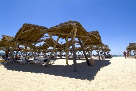 The Orangers Beach Resort & Bungalows - 32